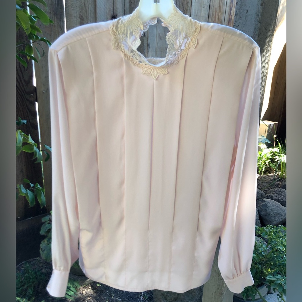 LaChine Vintage Classic by Galina Wang Pleated Tuck in Blouse Size 4 LIKE NEW!